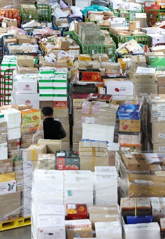 우체국, 2026년 설 명절 소포우편물 열띤 소통 현장