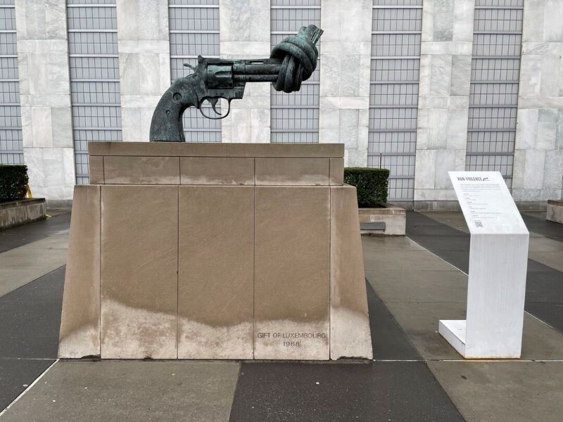 UN, 분쟁에서 평화로 가는 길